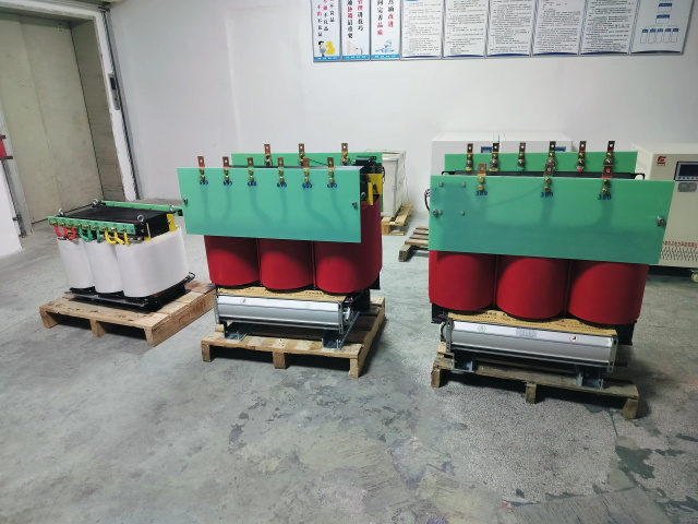 霞山KS11-1000KVA矿用变压器